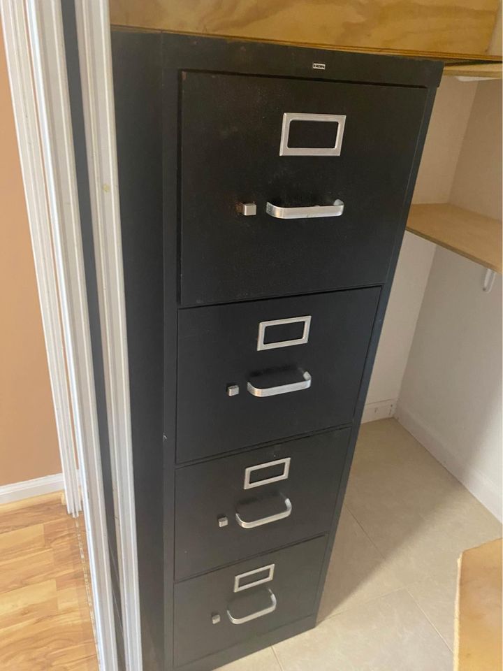 8 best furniture available at Facebook Marketplace Oahu